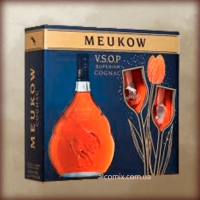 Meukow VSOP gift box + 2 glasses, 0,7L (Меуков ВСОП + 2 бокала 0,7л)