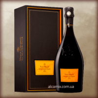 Veuve Clicquot La Grande Dame Brut 2004 0.75L (Шампанское Вдова Клико Ла Гранд Дам Брют 2004 0.75л)