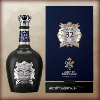 Chivas Regal 32 Years Old Royal Salute 0,5L (Чивас Ригал 32 года Роял Салют 0,5л)