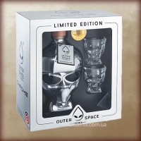 Outer space chrome gift box + 2 Shot glasses 0,7L (Аутер Спэйс хром подарочная упаковка и 2 рюмки 0,7л)